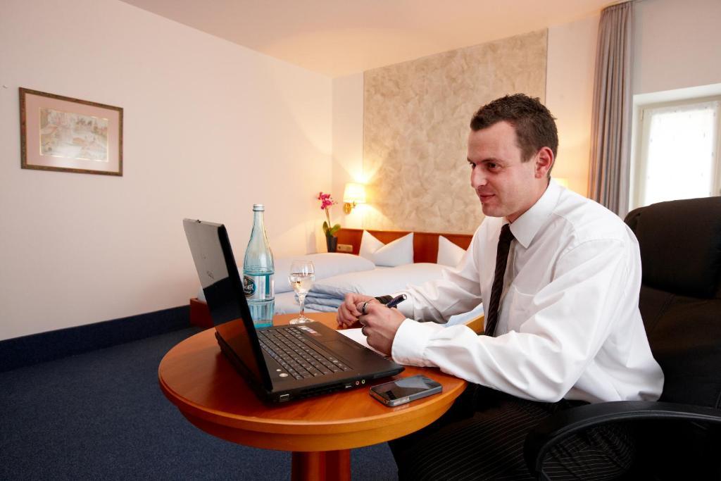 Hotel Am Markt Грединг Номер фото