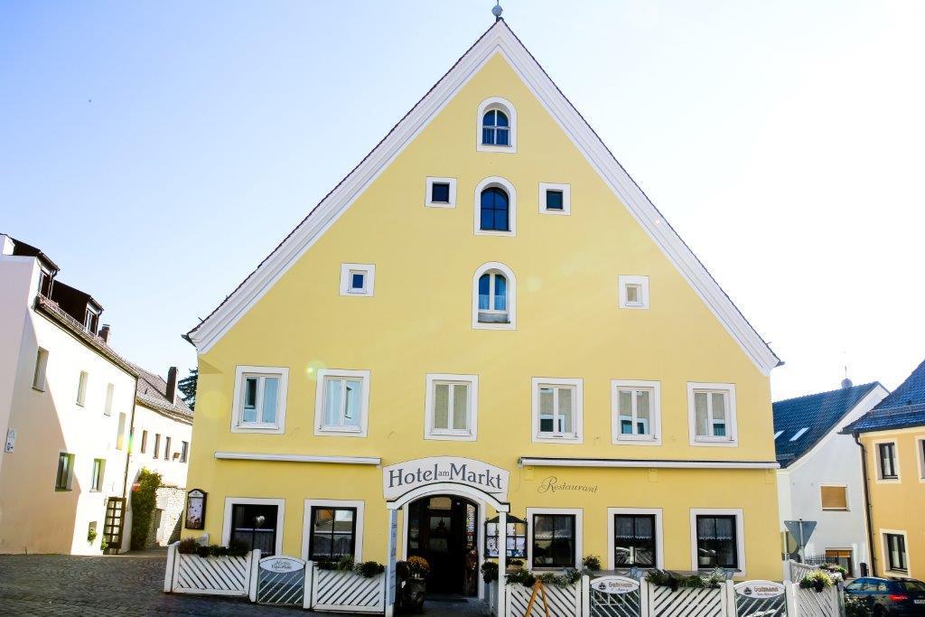 Hotel Am Markt Грединг Экстерьер фото