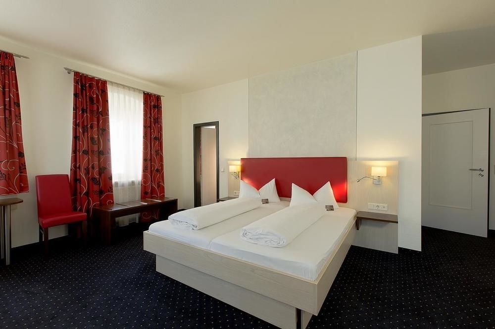 Hotel Am Markt Грединг Экстерьер фото