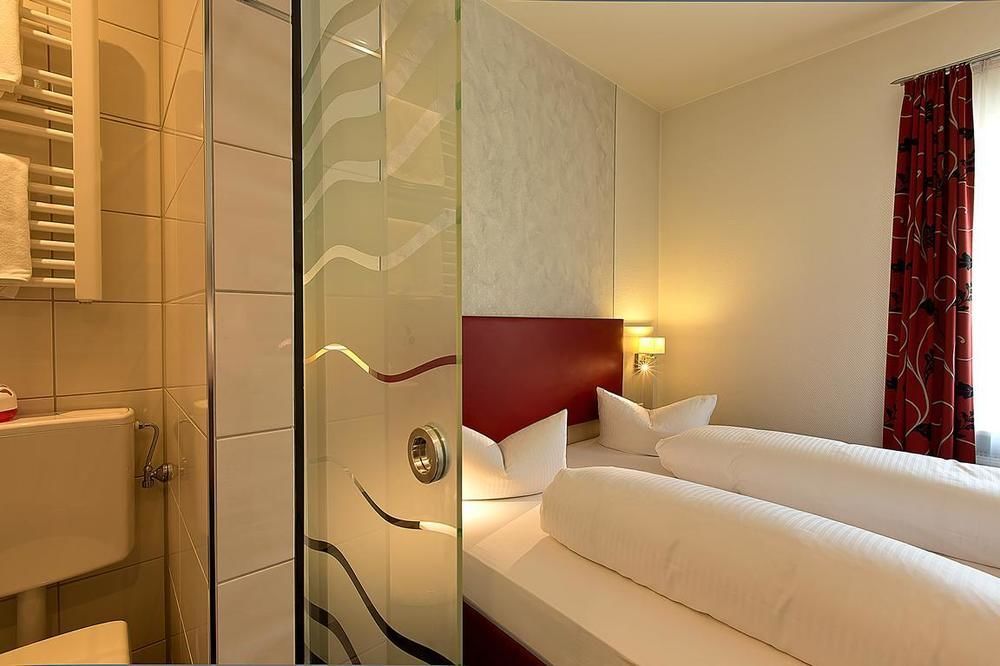 Hotel Am Markt Грединг Экстерьер фото