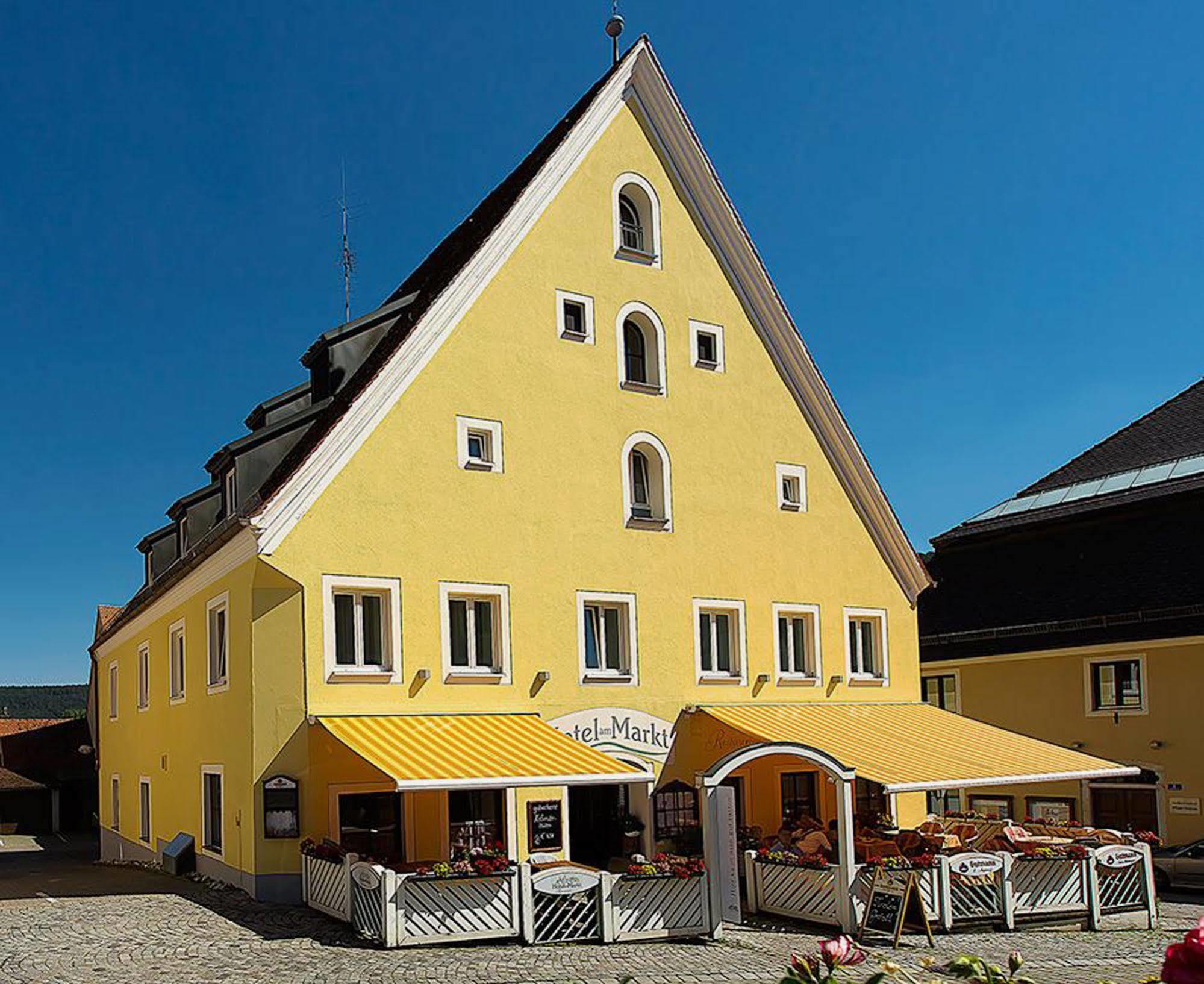 Hotel Am Markt Грединг Экстерьер фото